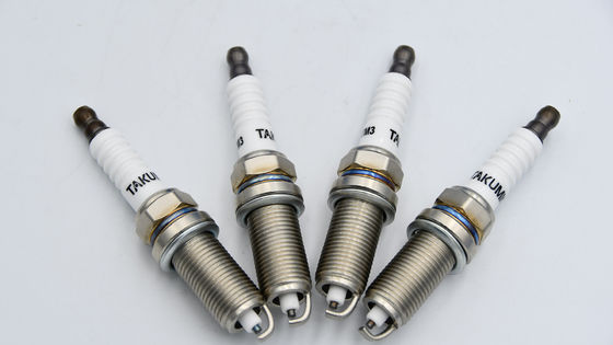 ซื้อ TAKUMI LD7RTIP หัวเทียนรถยนต์สำหรับ BP6ES SXU22HDR8 SXU22HR9 PLKR6A PLKR7A การผลิตออนไลน์