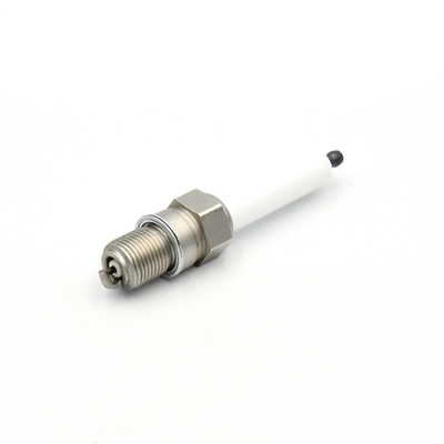 ซื้อ หัวเทียนเครื่องกำเนิดไฟฟ้าอิริเดียม R5B12-77 ช่องว่าง 0.3 มม. เกลียว M18X1.5 การผลิตออนไลน์