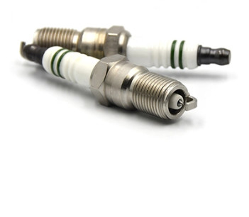Q6RTIP-13 Original Iridium Platinum Spark Plug เปลี่ยน FAW MAZDA รถ NGK BP6EFS Bosch H6DC Autolite 103 Champion S10YCC