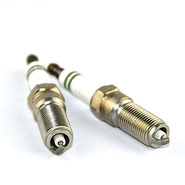 อีริดีอุม สปริกพล็อก M14 * 1.25 Thread 90919-01233 90919-01253 สําหรับโตโยต้าอินฟินิตี้ มาซดา ซูบารู