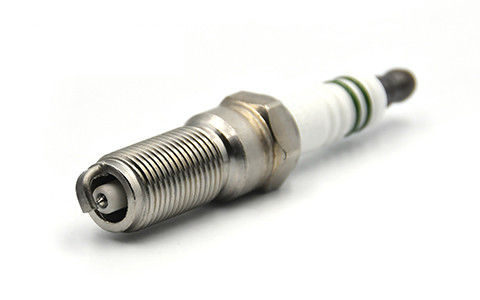 สตั๊กไฟรถยนต์สําหรับ NGK IFR5A11, DENSO SK16R11, แชมเปี้ยน RC8WYPB4