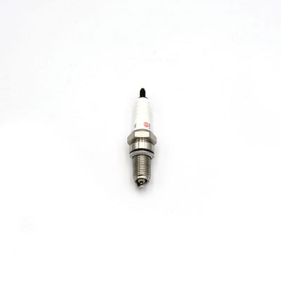ชิ้นส่วนเครื่องยนต์รถยนต์ Spark Plug D8ETC NGK Copper Core Plug Number D8EA Spark Plug